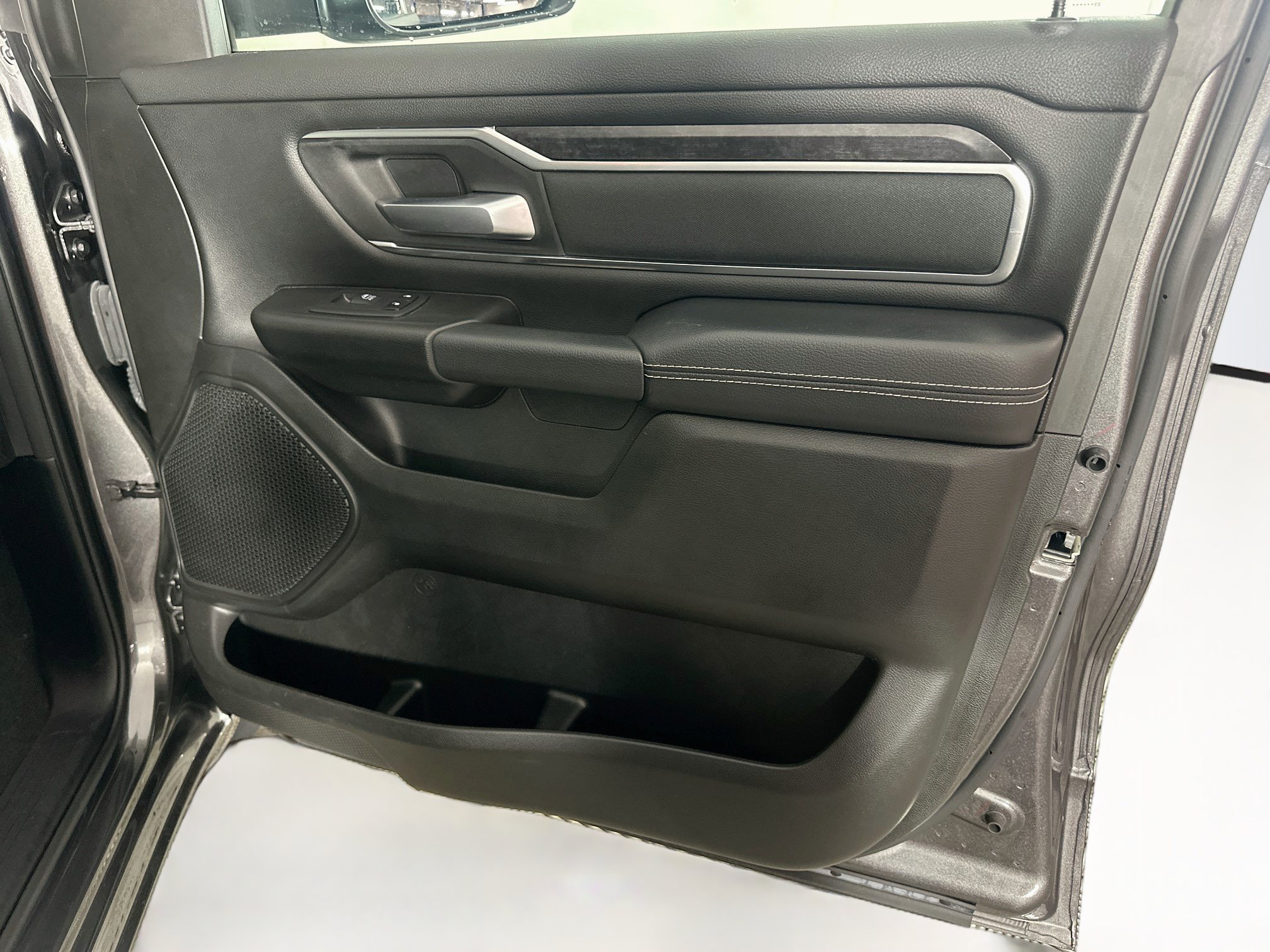 Used 2024 RAM 1500 Big Horn AWD/4WD image 30