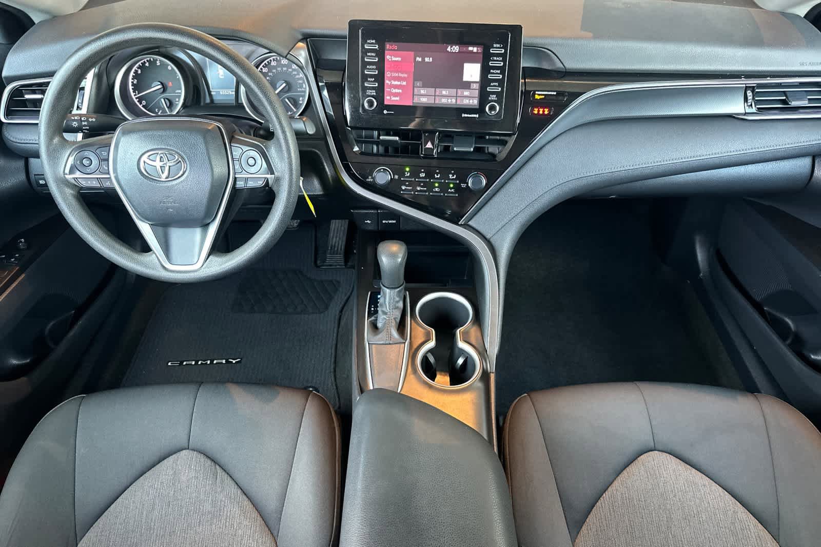 Used 2021 Toyota Camry LE FWD image 3