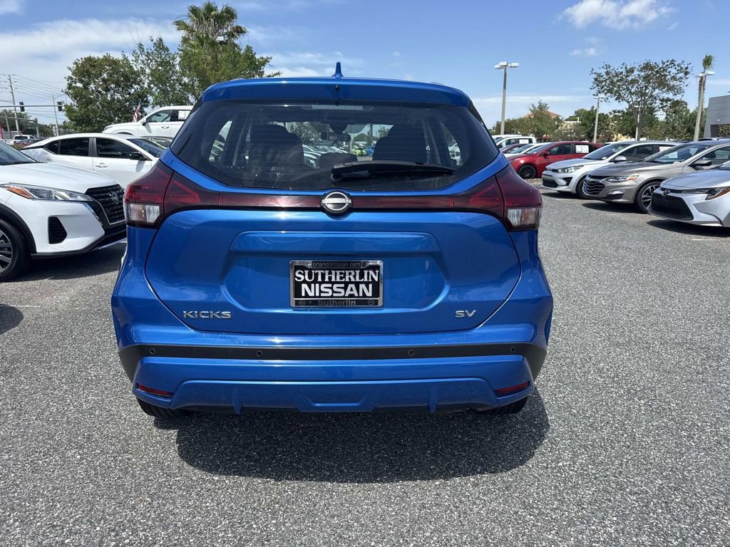 Used 2022 Nissan Kicks SV FWD image 5