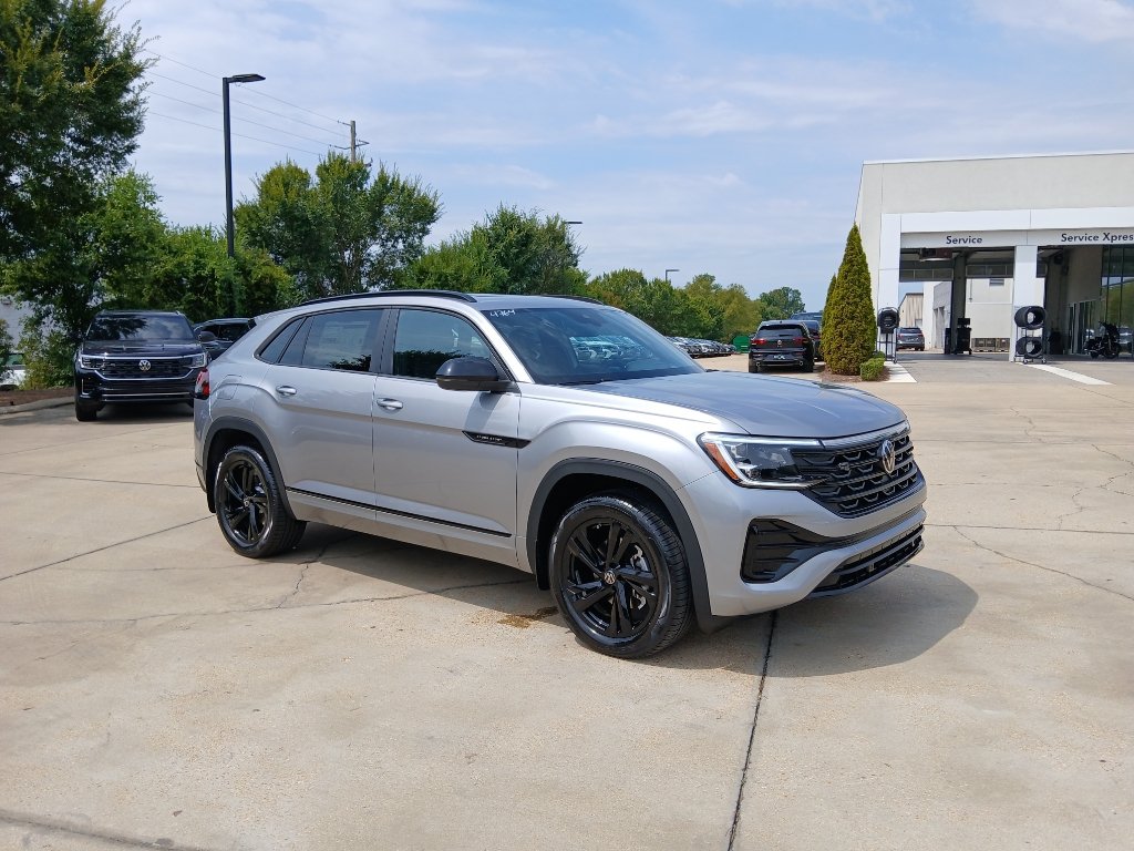 New 2026 Volkswagen Atlas Cross Sport SEL R-Line