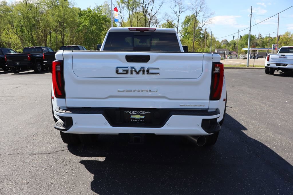 Used 2026 GMC Sierra 3500 Denali Ultimate AWD/4WD image 36