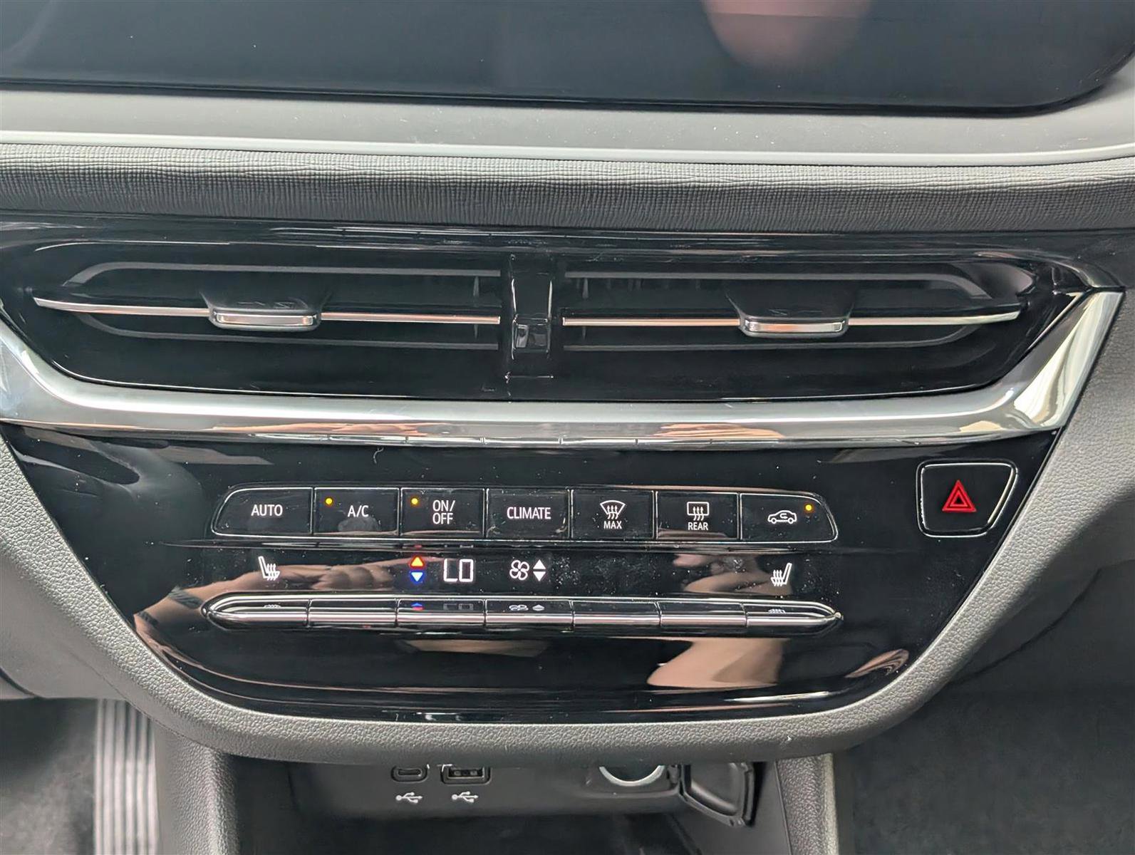 New 2025 Buick Envista Avenir image 26