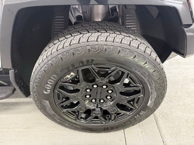 New 2026 GMC Hummer EV SUV image 4