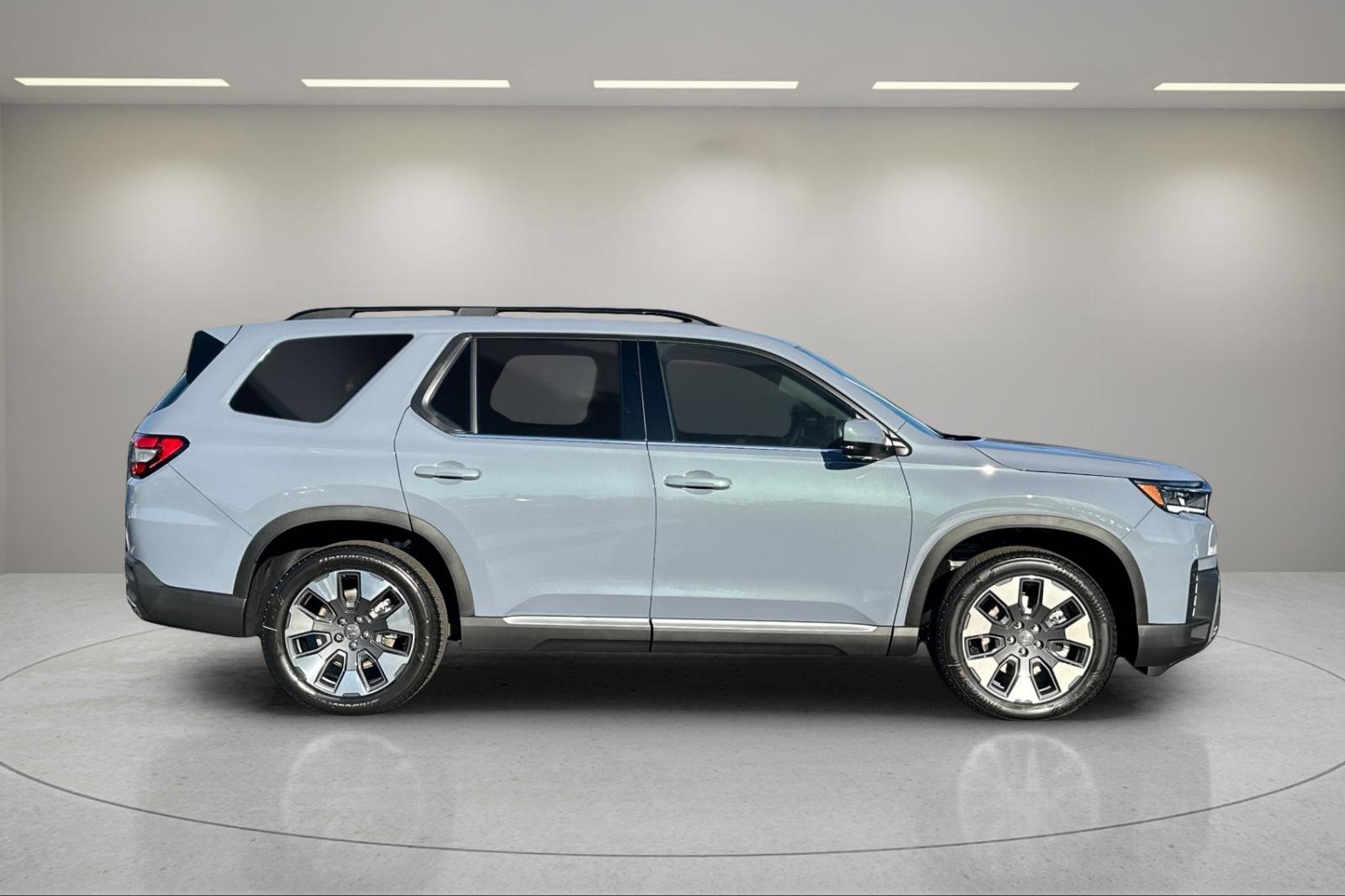 New 2026 Honda Pilot Elite image 2