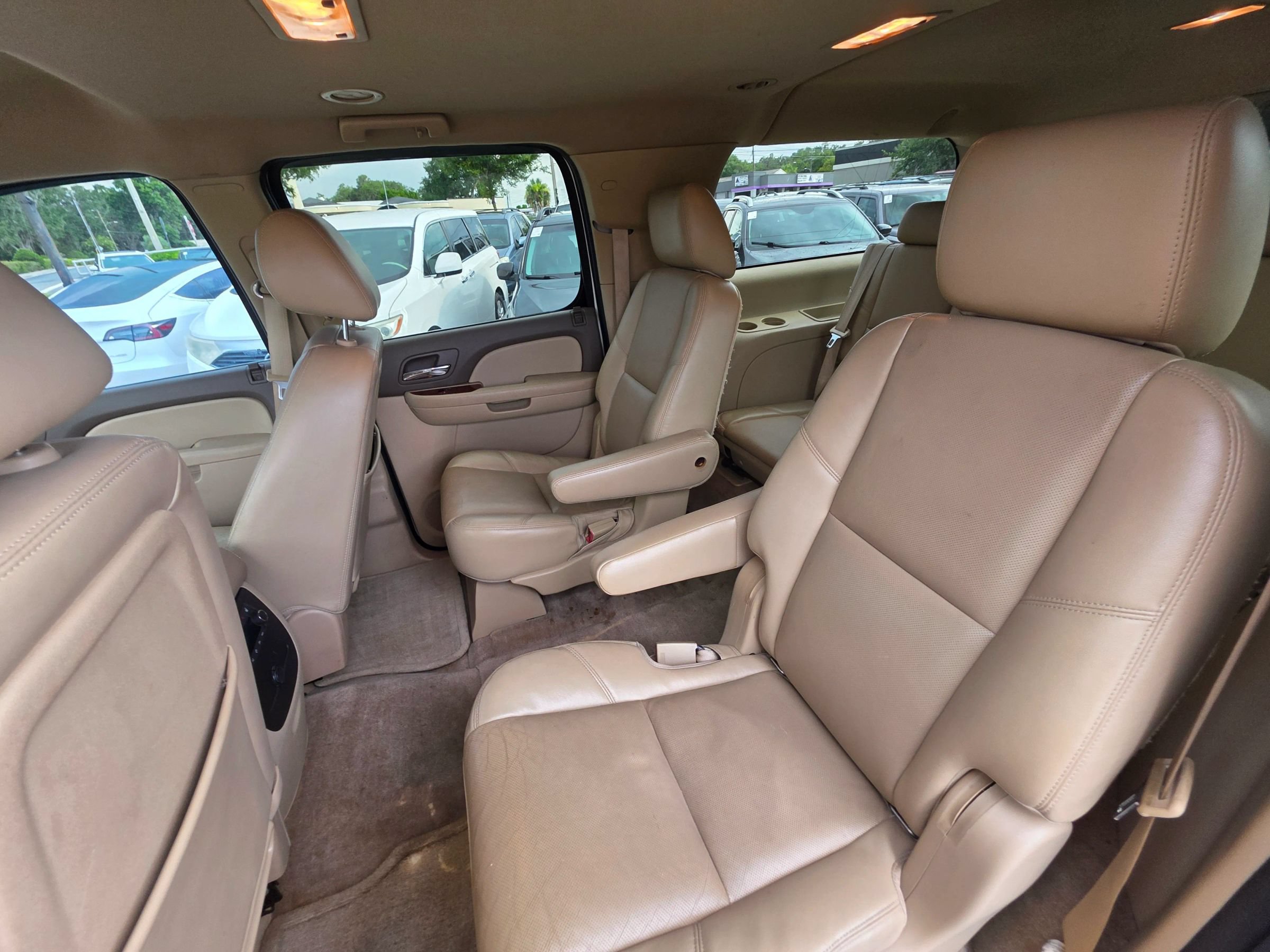 Used 2012 GMC Yukon XL SLT w/ Regional Value Package RWD image 16