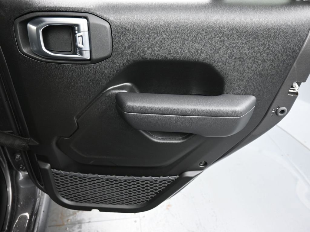 New 2026 Jeep Gladiator Willys image 14