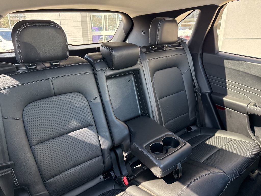 Used 2022 Ford Escape Titanium image 42