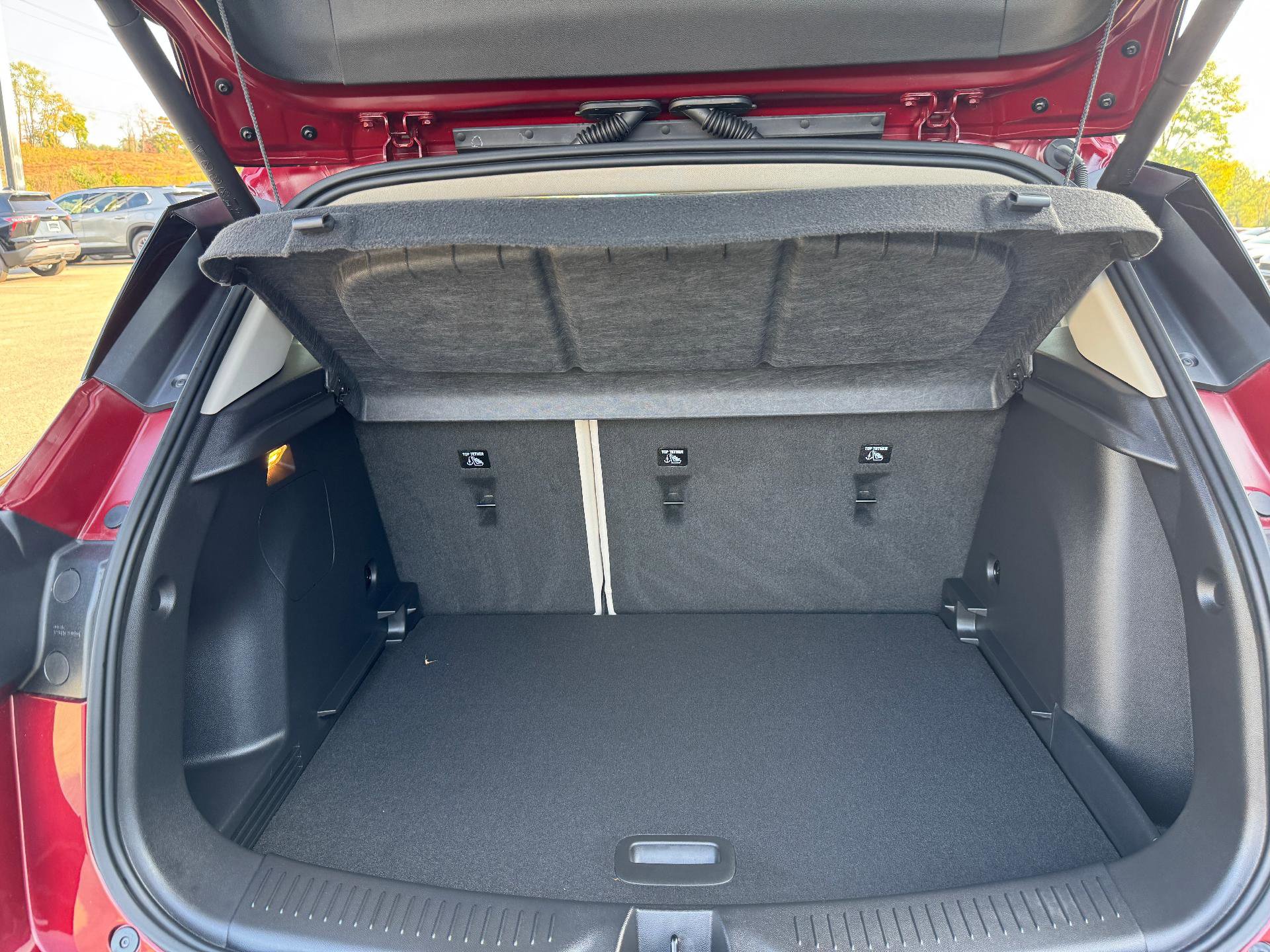 Used 2025 Buick Encore GX Avenir w/ Avenir Technology Package image 12