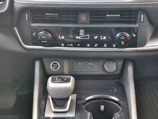 Certified 2023 Nissan Rogue SV w/ SV Premium Package FWD image 17