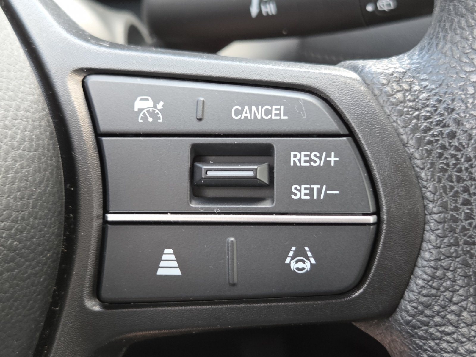 Certified 2023 Honda HR-V LX image 8