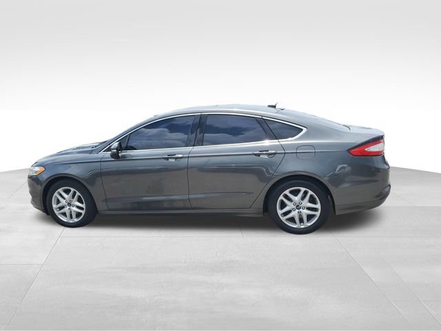 Used 2015 Ford Fusion SE w/ Equipment Group 202A FWD image 7