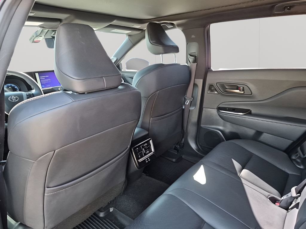 Used 2025 Toyota Crown Signia w/ Advanced Technology Package AWD/4WD image 19