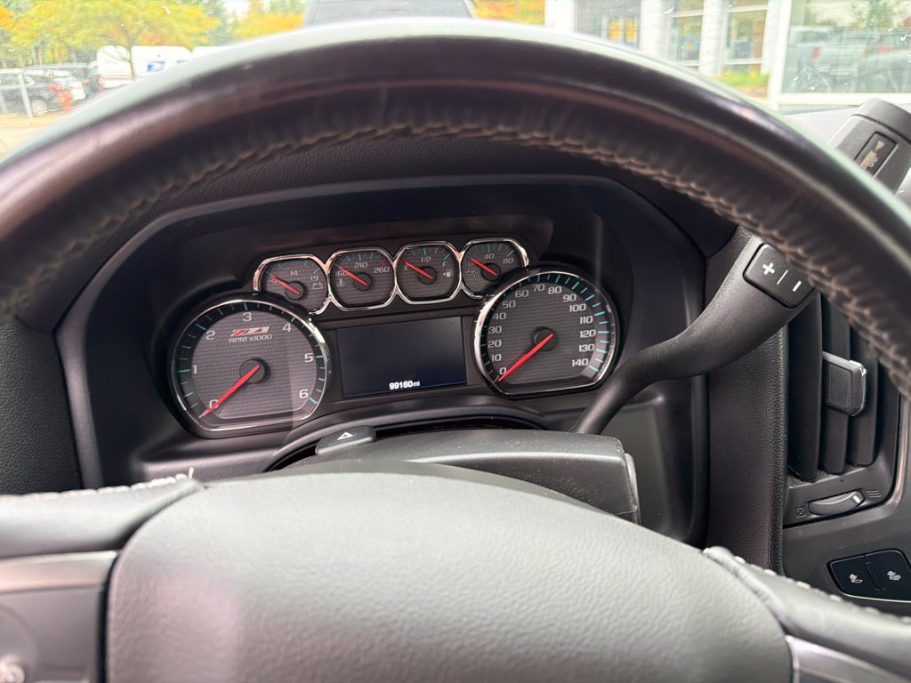 Used 2015 Chevrolet Silverado 1500 LT w/ Midnight Edition AWD/4WD image 9
