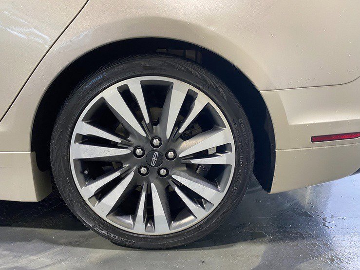 Used 2017 Lincoln MKZ Reserve w/ Climate Package image 10