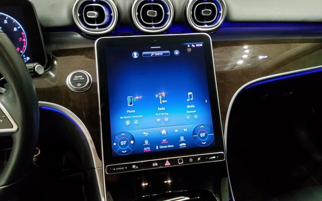 Used 2022 Mercedes-Benz C 300 Sedan image 30