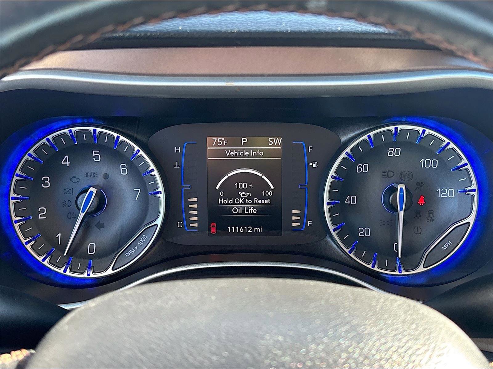 Used 2019 Chrysler Pacifica Touring-L image 13