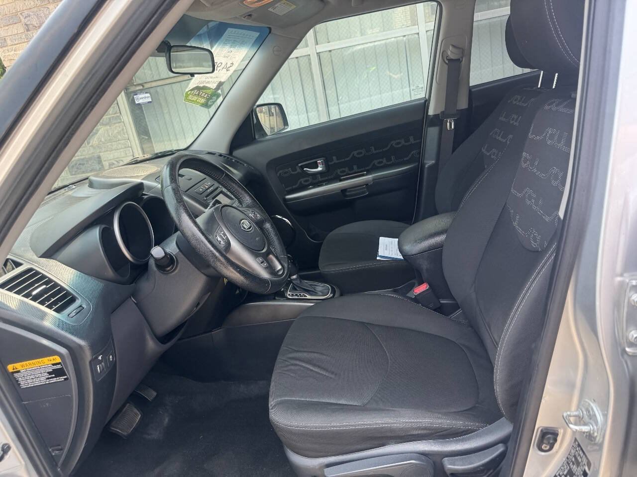 Used 2012 Kia Soul + FWD image 10