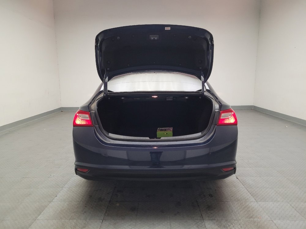 Used 2017 Chevrolet Malibu LS image 29