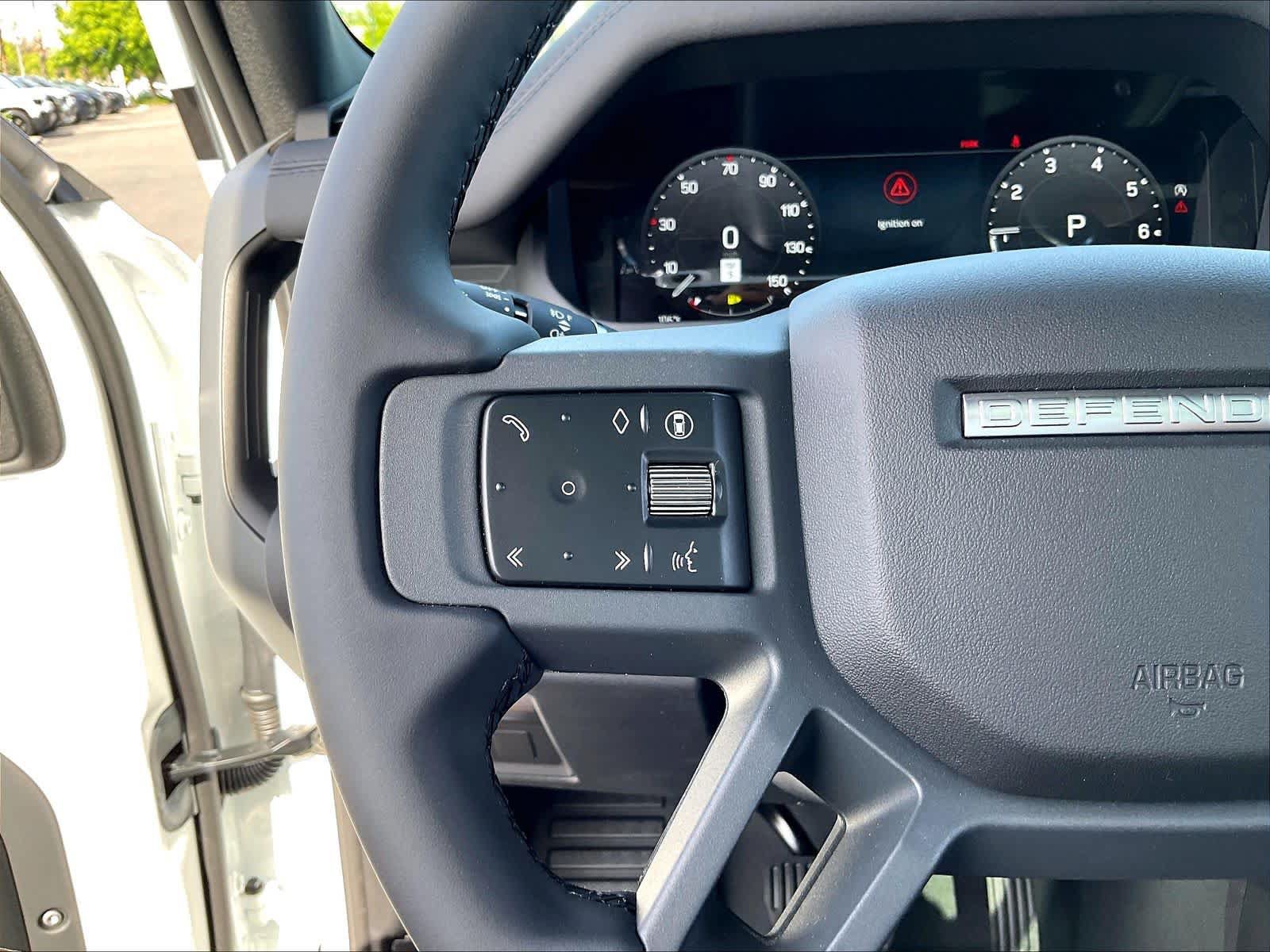 New 2026 Land Rover Defender 110 X-Dynamic SE AWD/4WD image 17