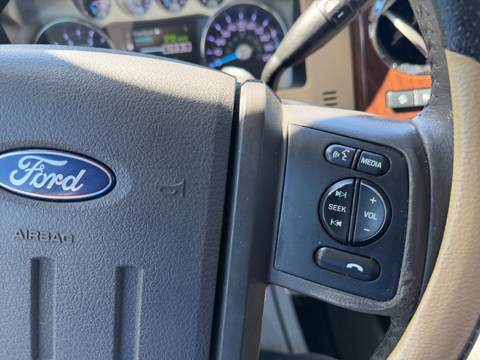 Used 2013 Ford F250 Lariat w/ FX4 Off Road Pkg AWD/4WD image 19