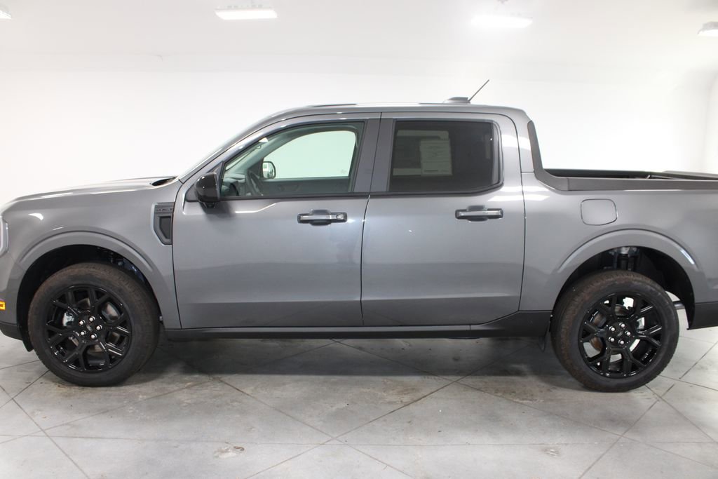 New 2025 Ford Maverick Lariat w/ Black Appearance Package image 5