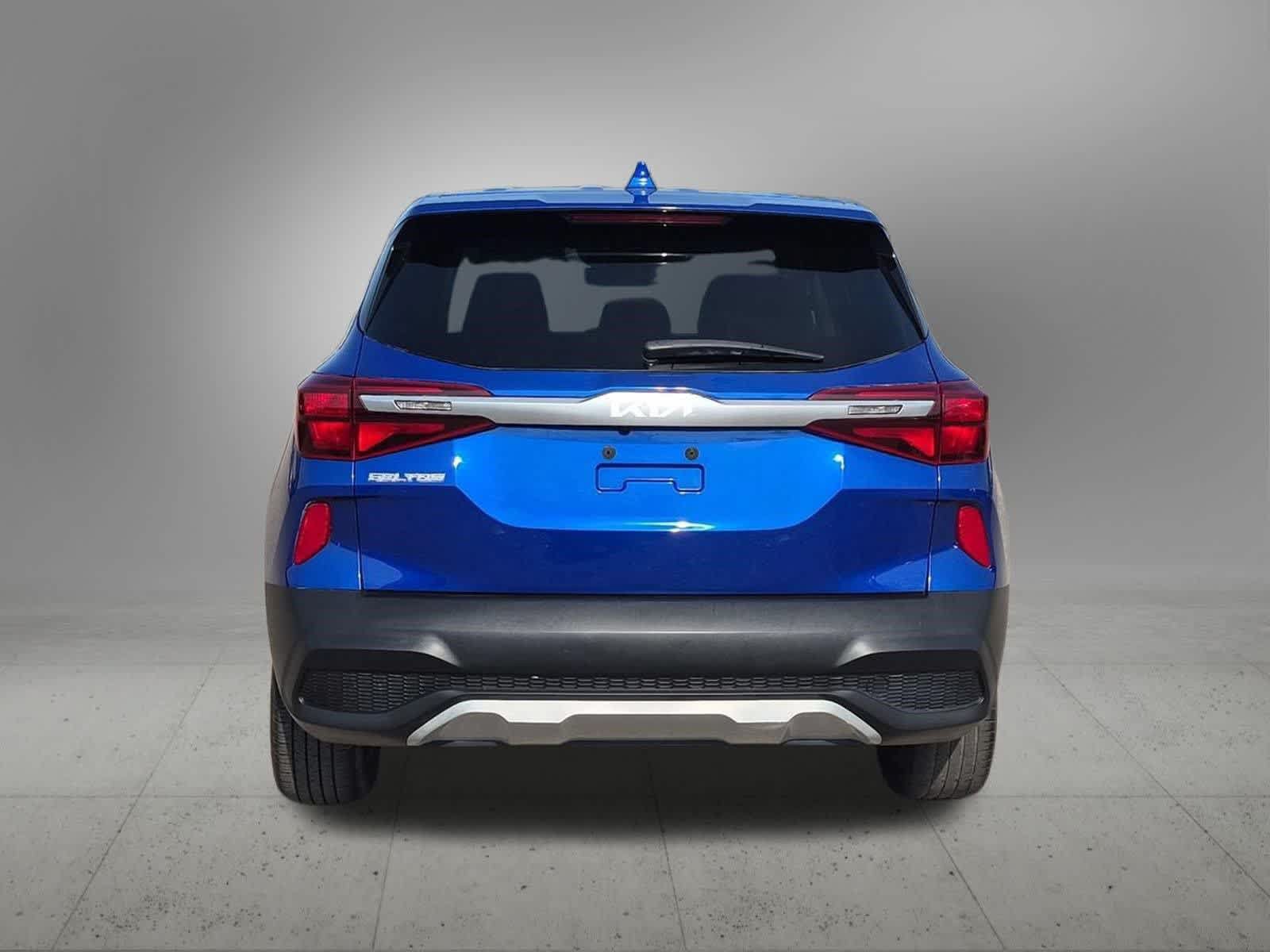 Used 2022 Kia Seltos LX AWD/4WD image 5