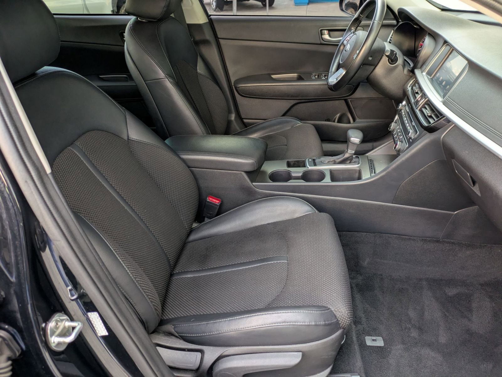 Used 2020 Kia Optima S FWD image 27