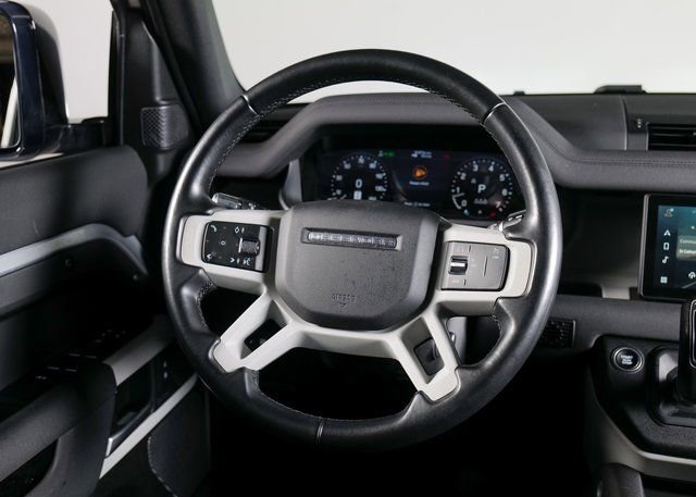 Used 2020 Land Rover Defender 110 SE image 13