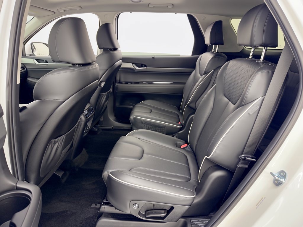 Used 2025 Hyundai Palisade SEL FWD image 25