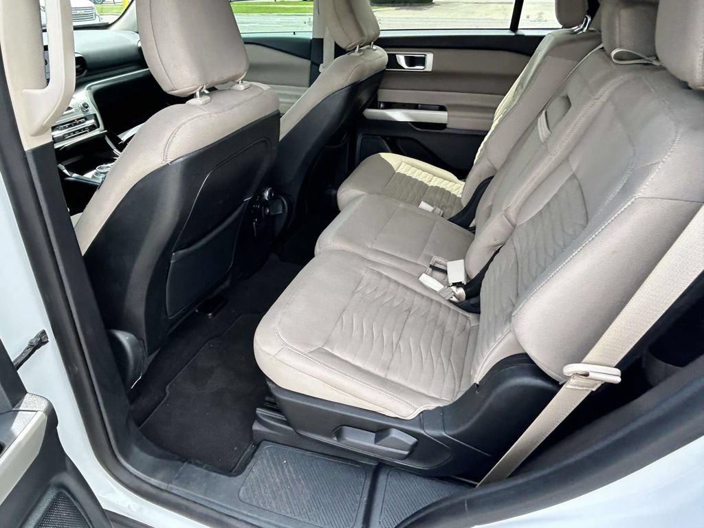 Used 2020 Ford Explorer XLT AWD/4WD image 8