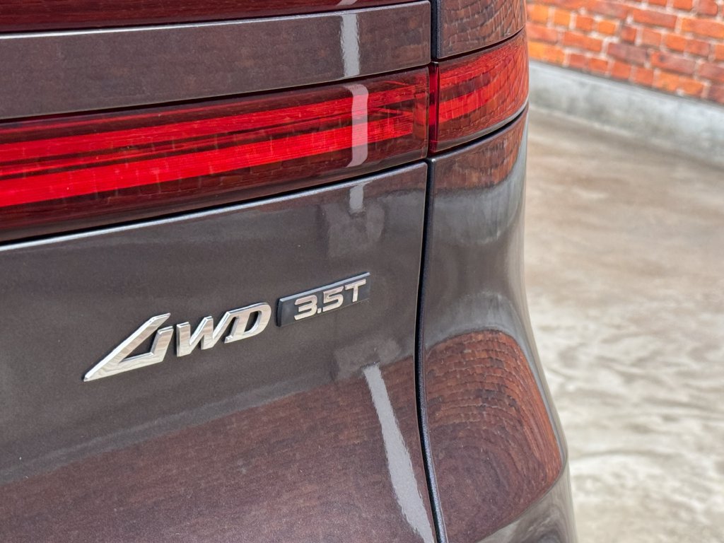 Used 2022 Genesis GV70 3.5T Sport w/ Sport Advanced Package AWD/4WD image 5