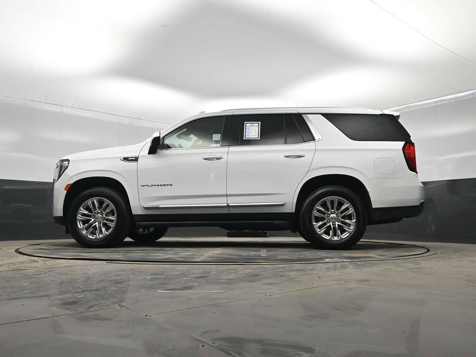 Used 2024 GMC Yukon SLT image 32