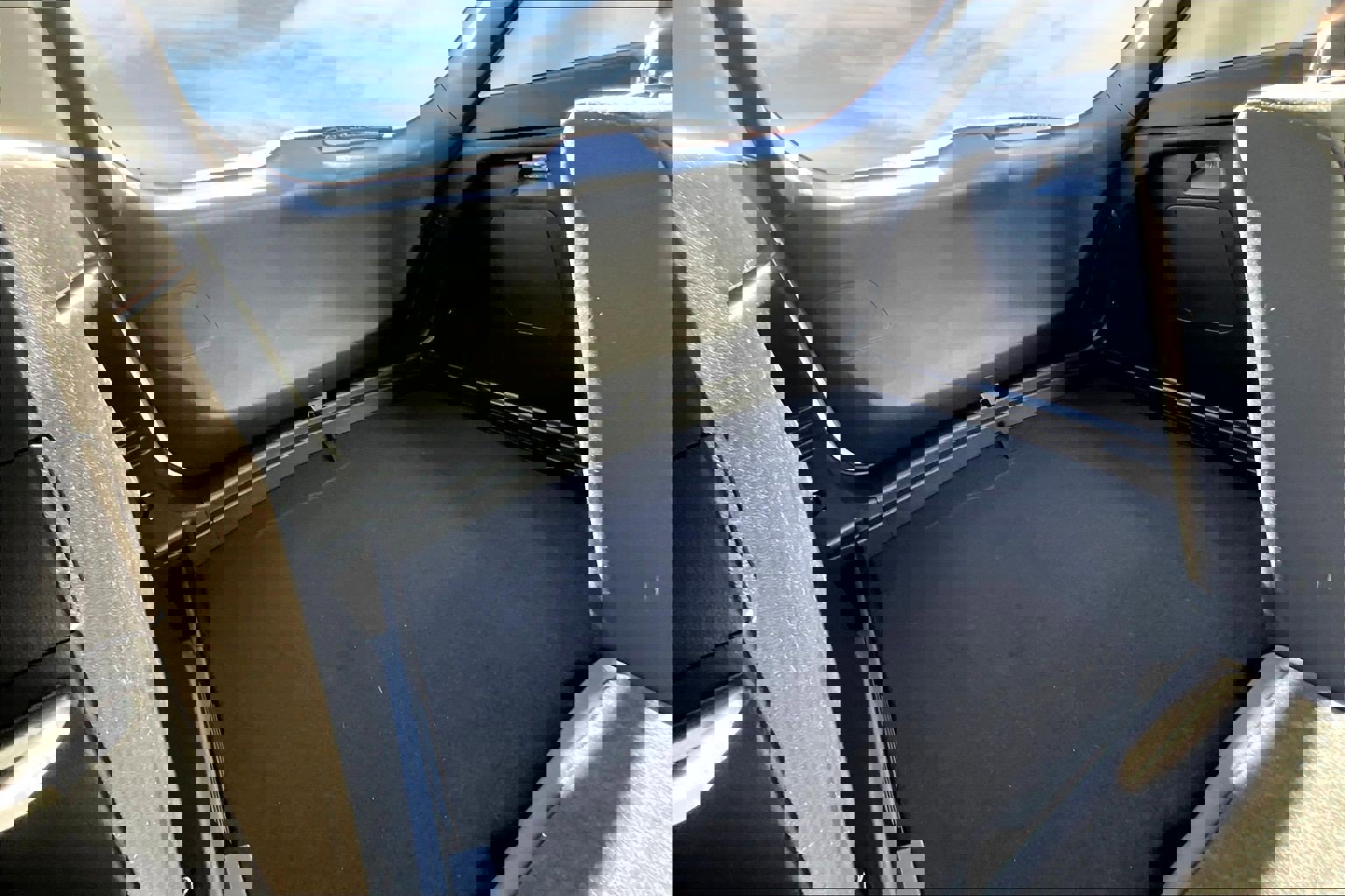 Used 2022 Chevrolet TrailBlazer LT w/ Driver Confidence Package image 17