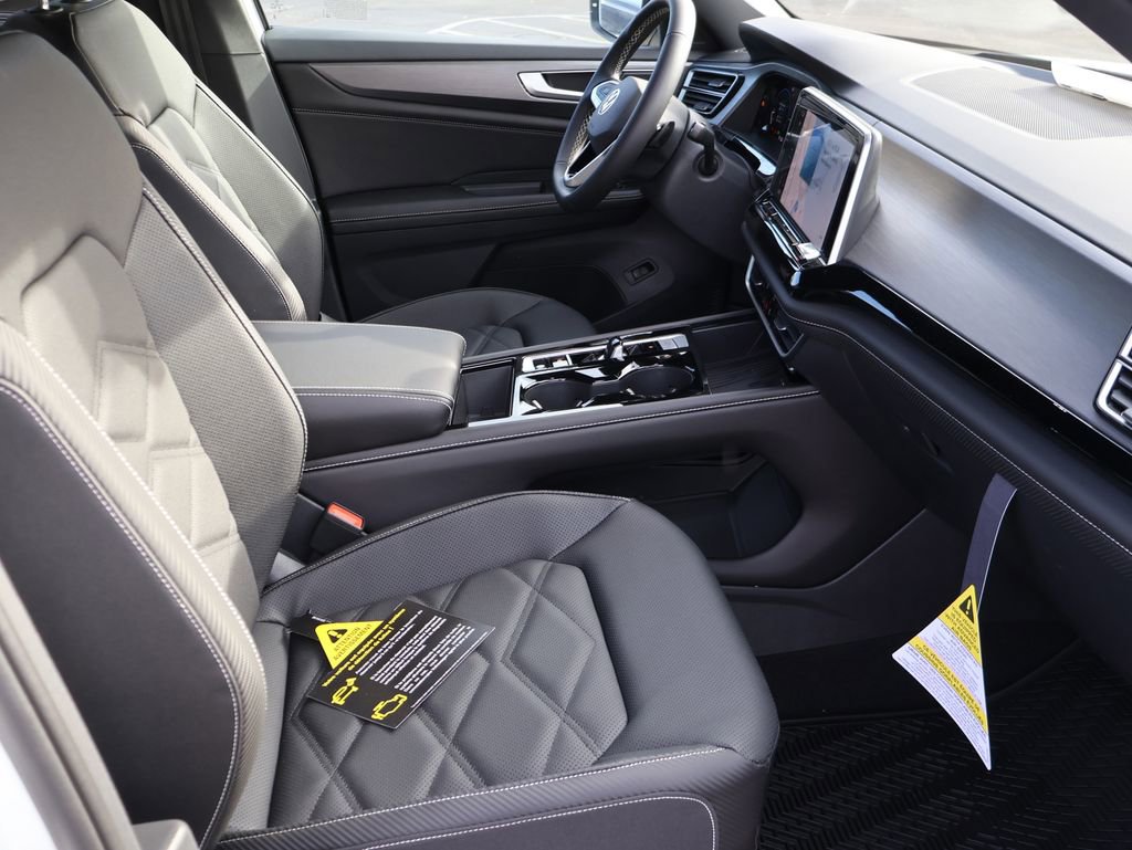 New 2026 Volkswagen Atlas Cross Sport SE image 13