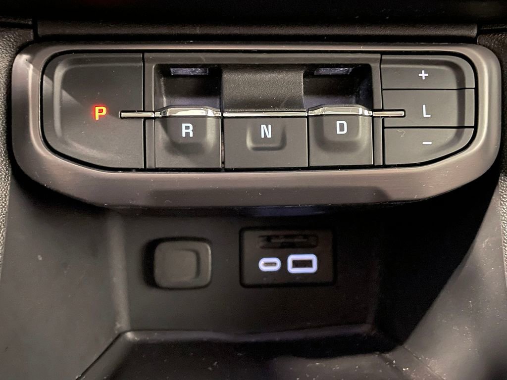 Used 2023 GMC Acadia AT4 w/ Technology Package image 35