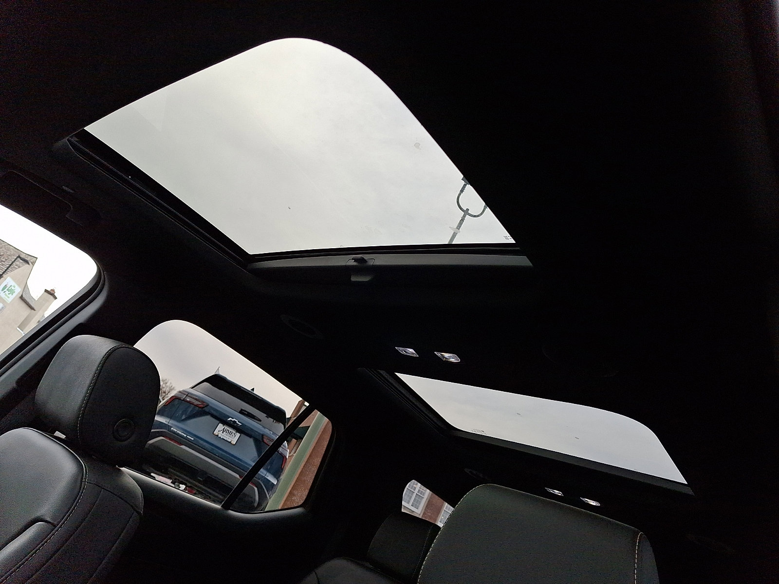 Certified 2023 Chevrolet Traverse LT w/ LT Premium Package image 17