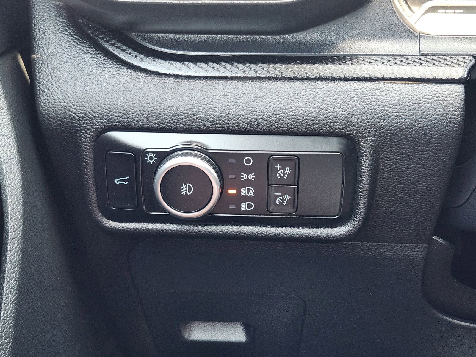 Used 2024 Ford Explorer ST-Line w/ Class IV Trailer Tow Package image 24