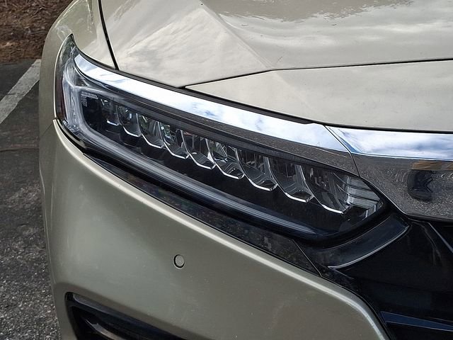 Used 2018 Honda Accord Touring image 5