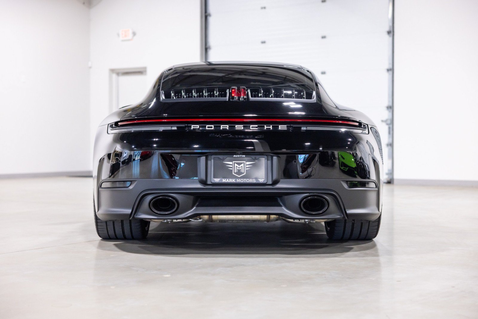Used 2025 Porsche 911 Carrera S RWD image 5