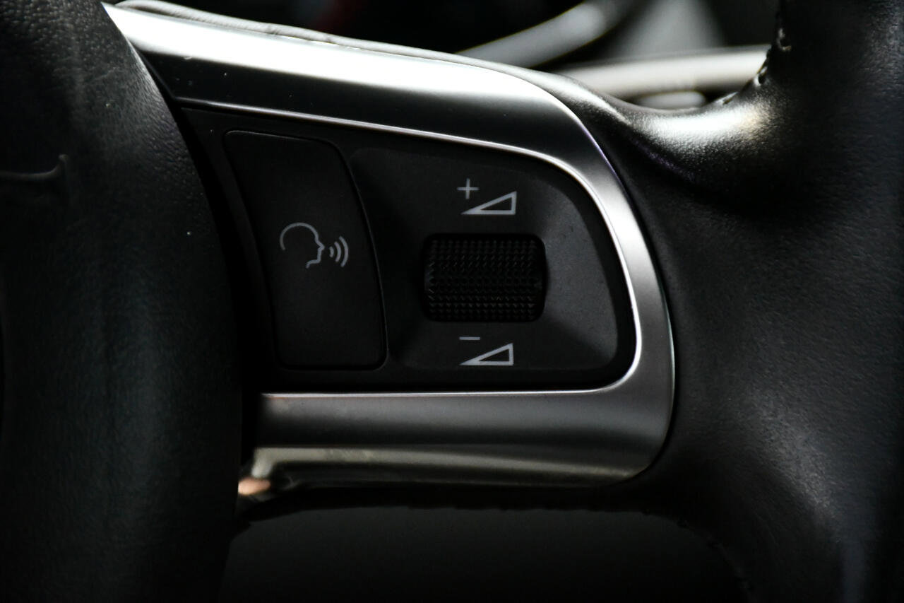 Used 2011 Audi R8 V10 image 36