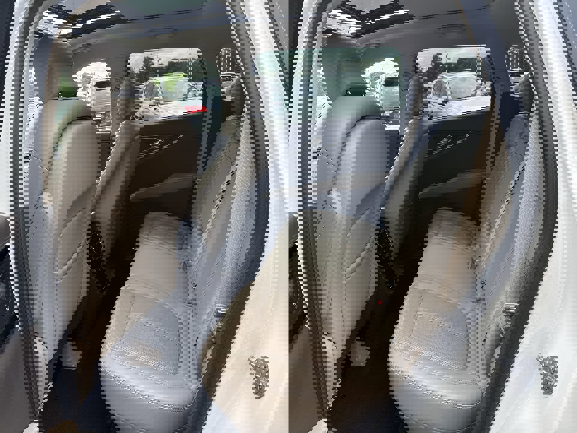 Used 2022 Lincoln Nautilus Reserve w/ Equipment Group 201A image 24