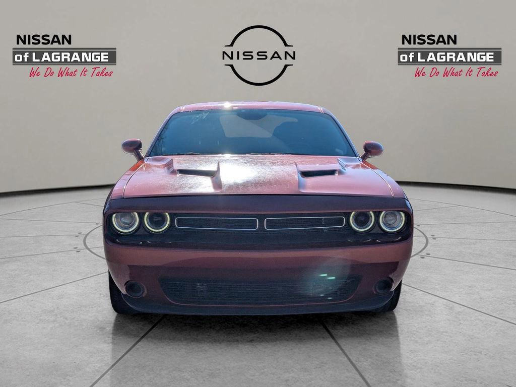 Used 2021 Dodge Challenger SXT RWD image 2