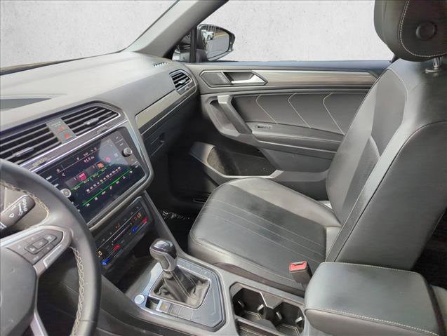 Used 2023 Volkswagen Tiguan SE R-Line FWD image 24