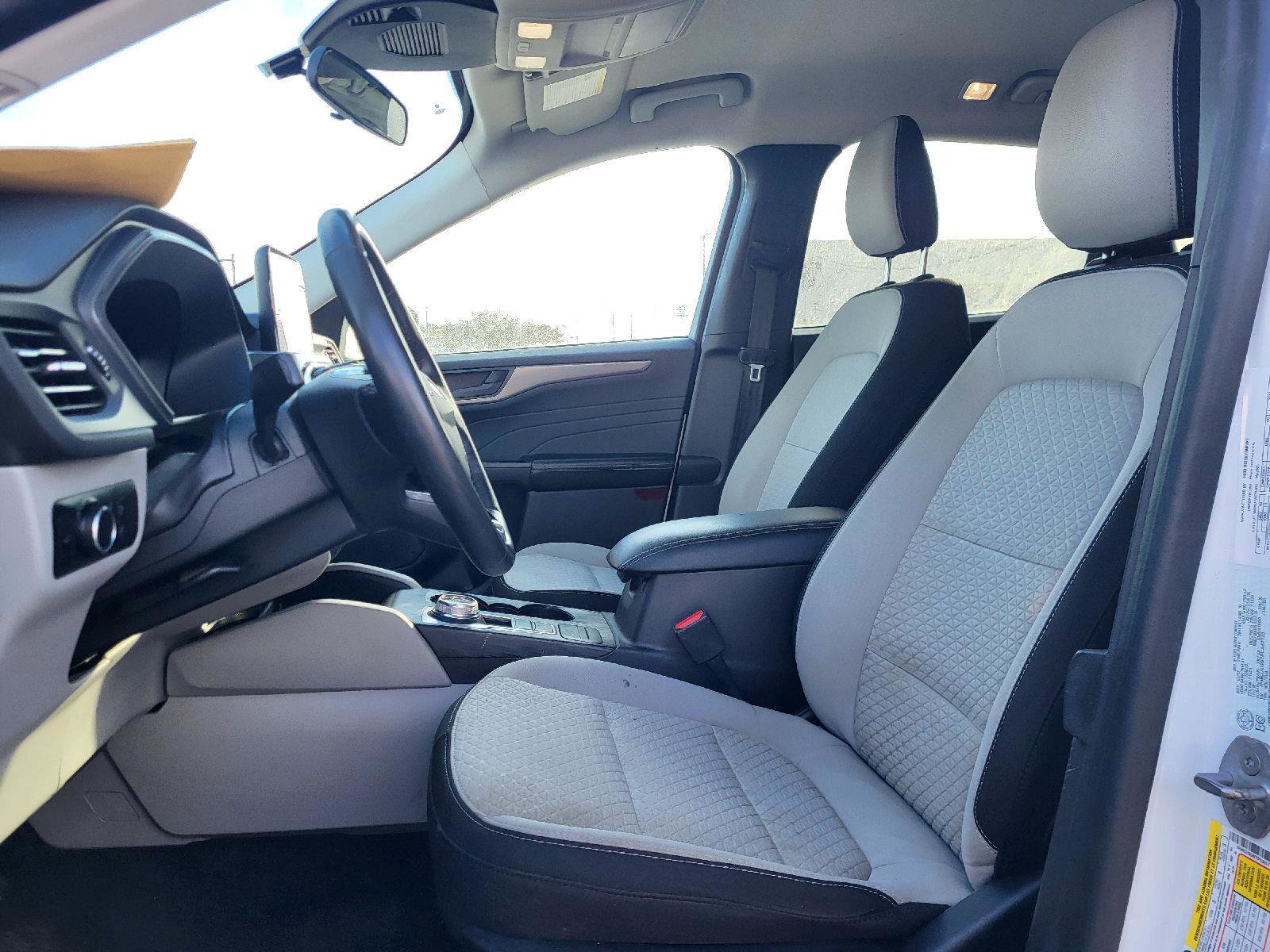 Used 2023 Ford Escape Active image 9