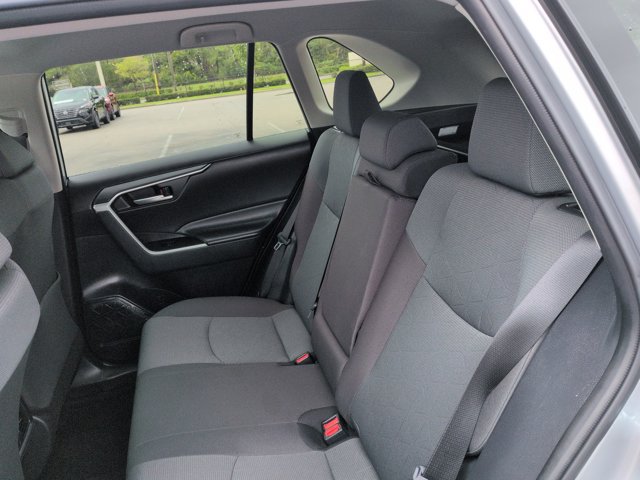 Used 2025 Toyota RAV4 XLE FWD image 15