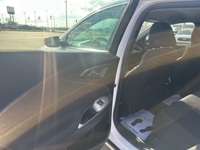 Used 2022 Chevrolet Malibu LT FWD image 23