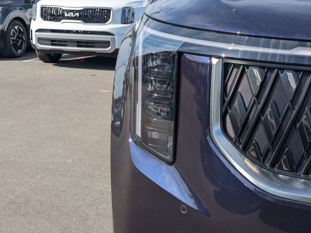 New 2026 Kia Carnival LXS FWD image 8