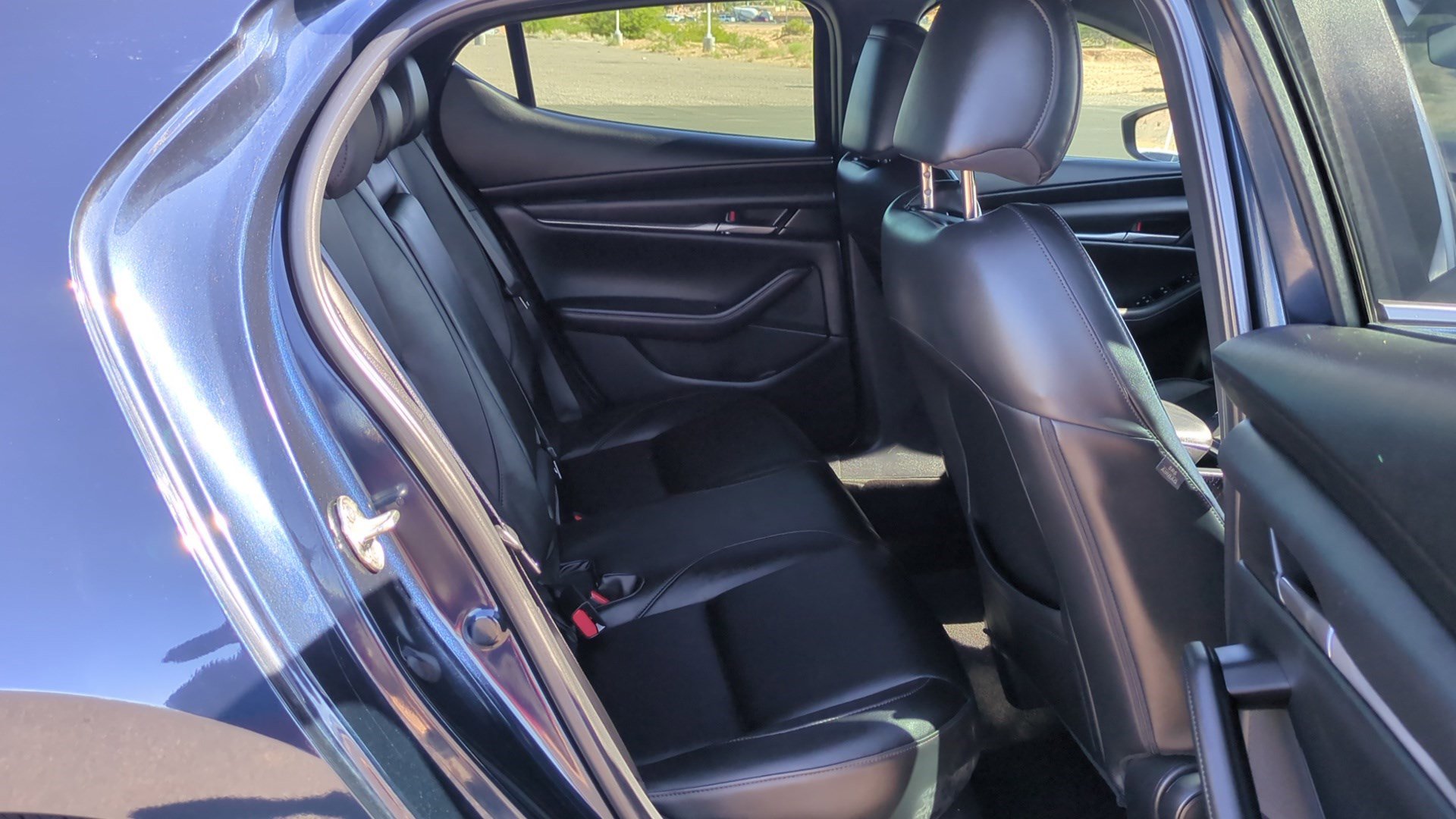 Used 2023 MAZDA MAZDA3 s image 29