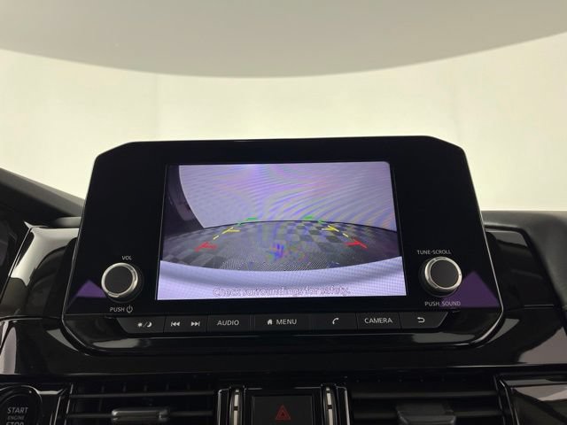 Used 2025 Nissan Pathfinder SV FWD image 27