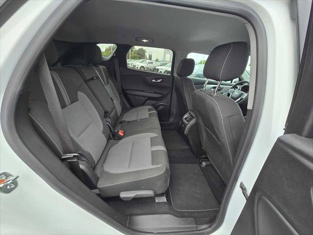 Used 2025 Chevrolet Blazer LT AWD/4WD image 12